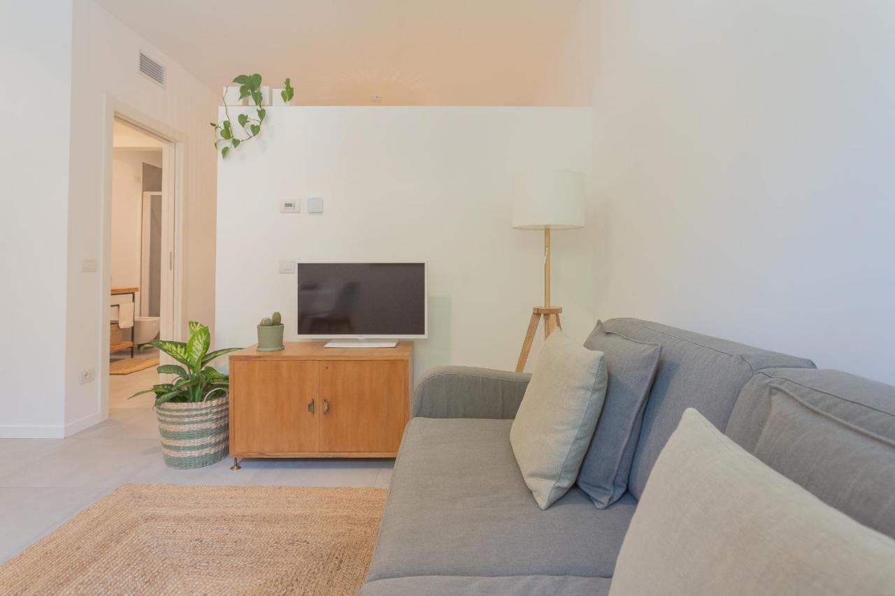 Ginepro & Salvia Apartments In Como By Rent All Комо Экстерьер фото
